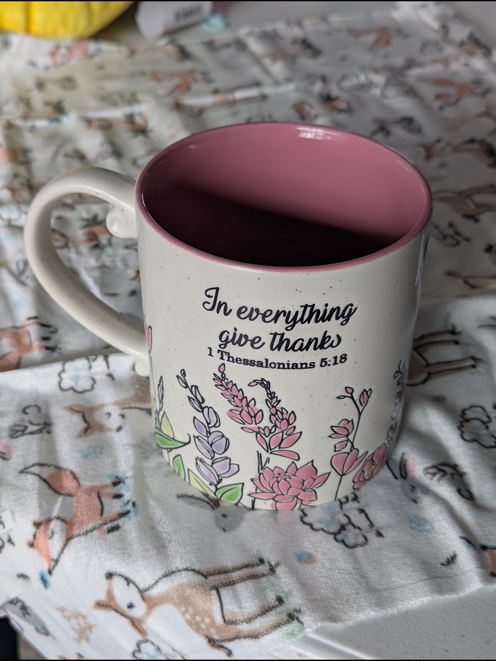 In Everything Give Thanks Floral Ceramic Mug - Picture 2 of 2